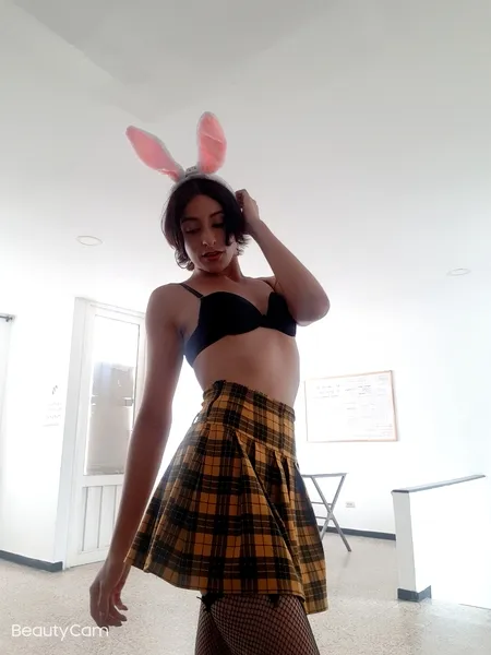 Live sex webcam photo for Sharicklatin #2767497