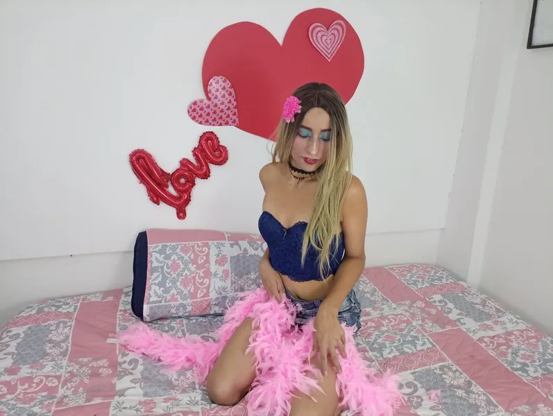 Live sex webcam photo for Sharicklatin #3059439