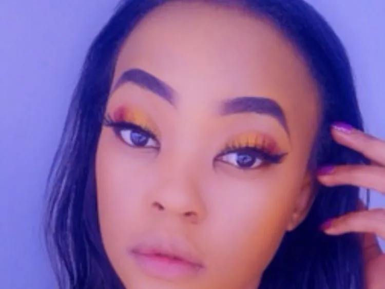 Live sex webcam photo for Cherrykandi #2565322