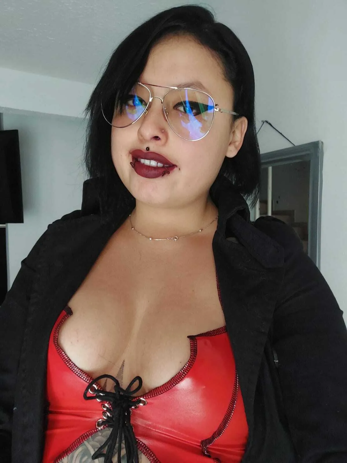 Live sex webcam photo for Noirdesire660 #7271232