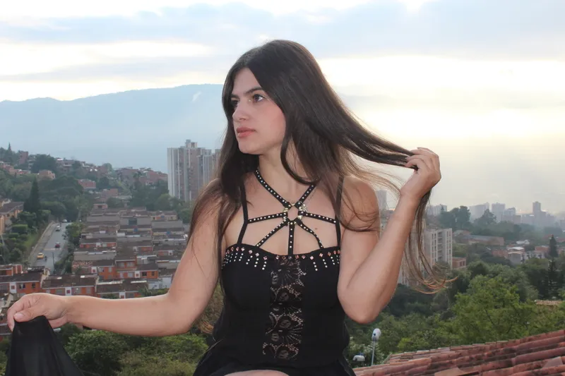 Live sex webcam photo for KatheNails19 #2973799