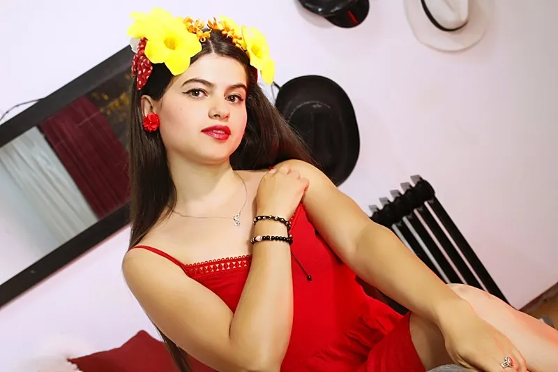 Live sex webcam photo for KatheNails19 #3179009