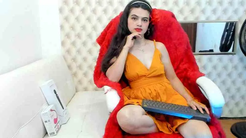 Live sex webcam photo for KatheNails19 #2530900