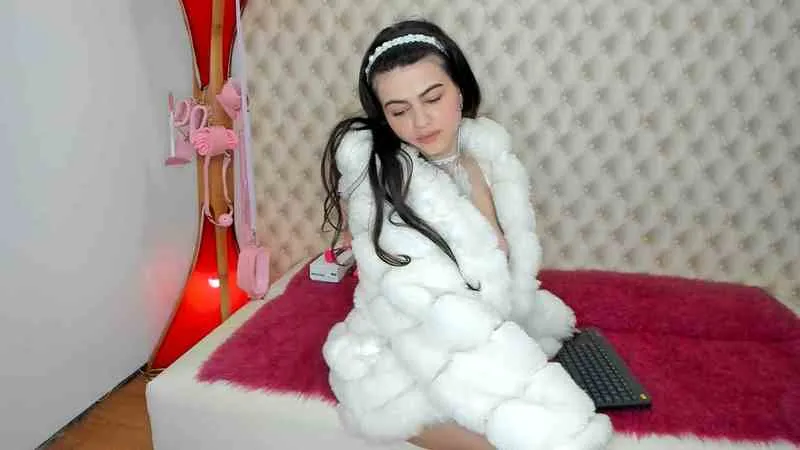 Live sex webcam photo for KatheNails19 #2530822