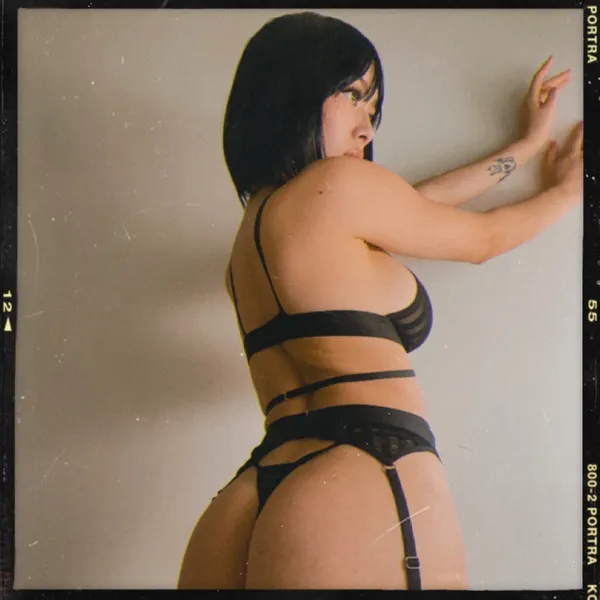 Live sex webcam photo for LinnHaze #3833748