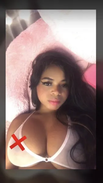 Live sex webcam photo for PeggySmith #4074499