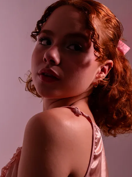 Live sex webcam photo for SAMANTHAGREEY #8068641