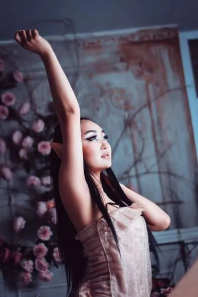 Live sex webcam photo for YoyoKimi #2725929