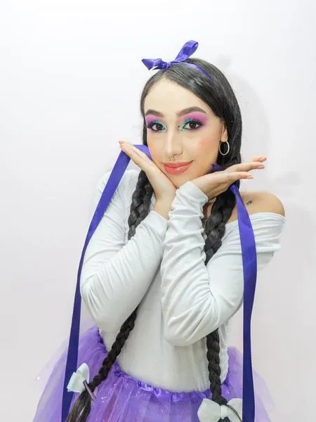 Live sex webcam photo for GabbyBrunete #2851316