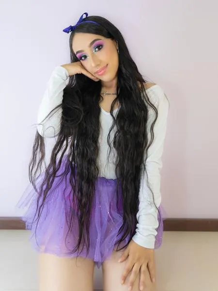 Live sex webcam photo for GabbyBrunete #2851321