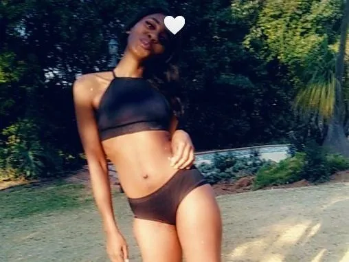 Live sex webcam photo for EATMYWETPUSSY69 #3354514