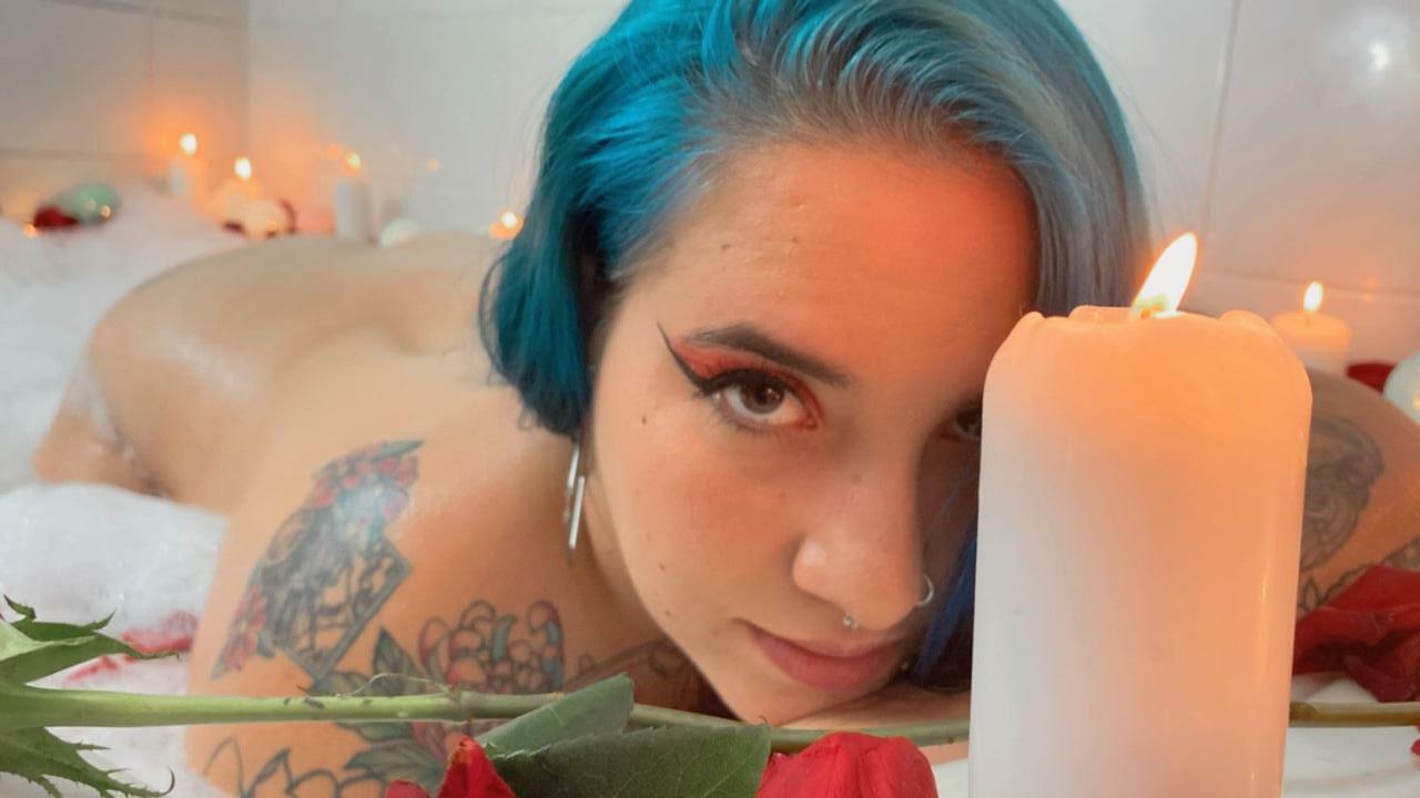 Live sex webcam photo for devablue #7351657