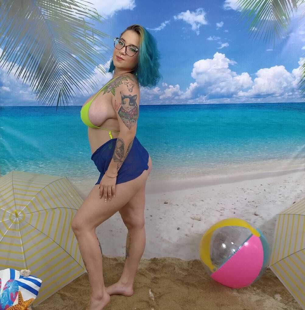 Live sex webcam photo for devablue #7351921