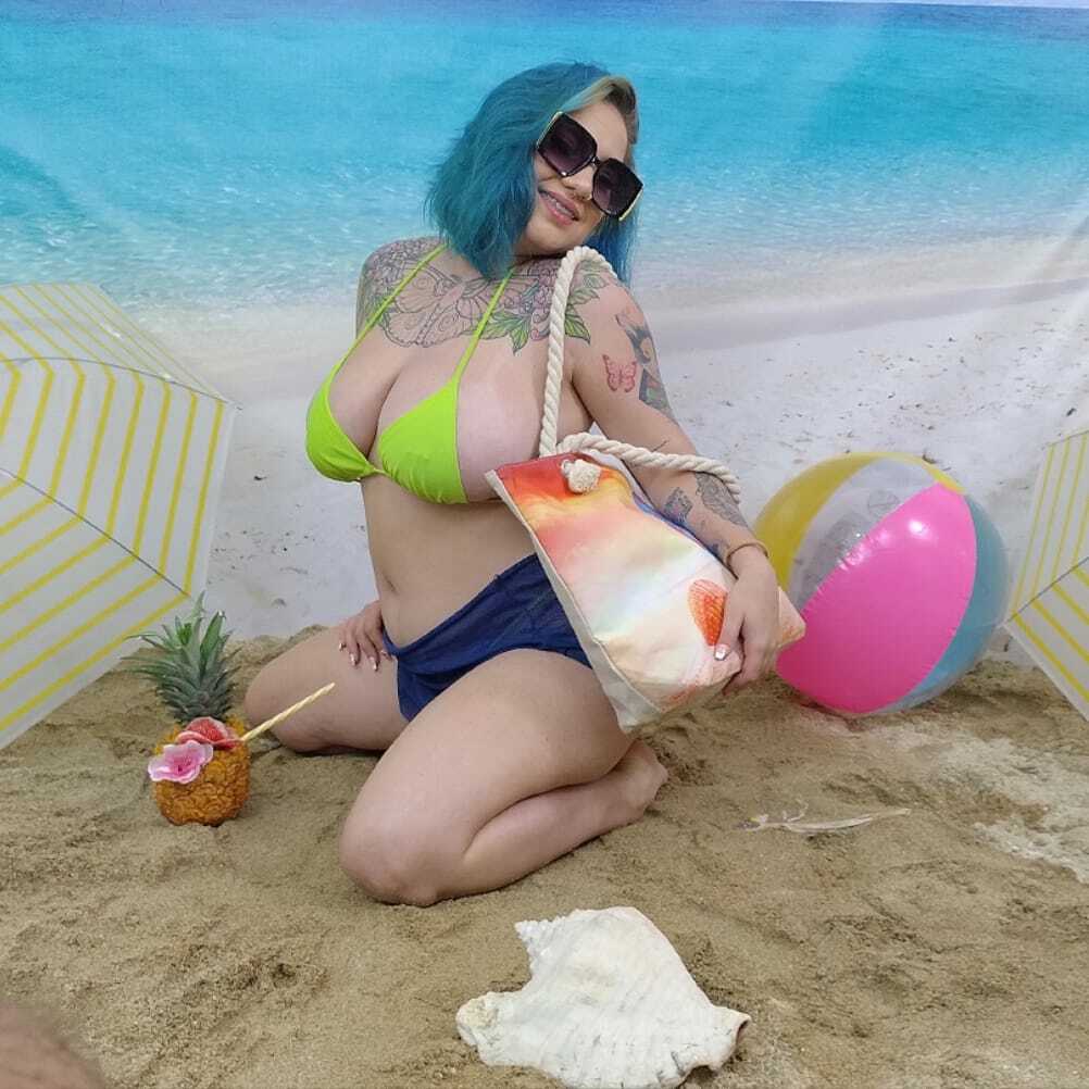 Live sex webcam photo for devablue #7351922