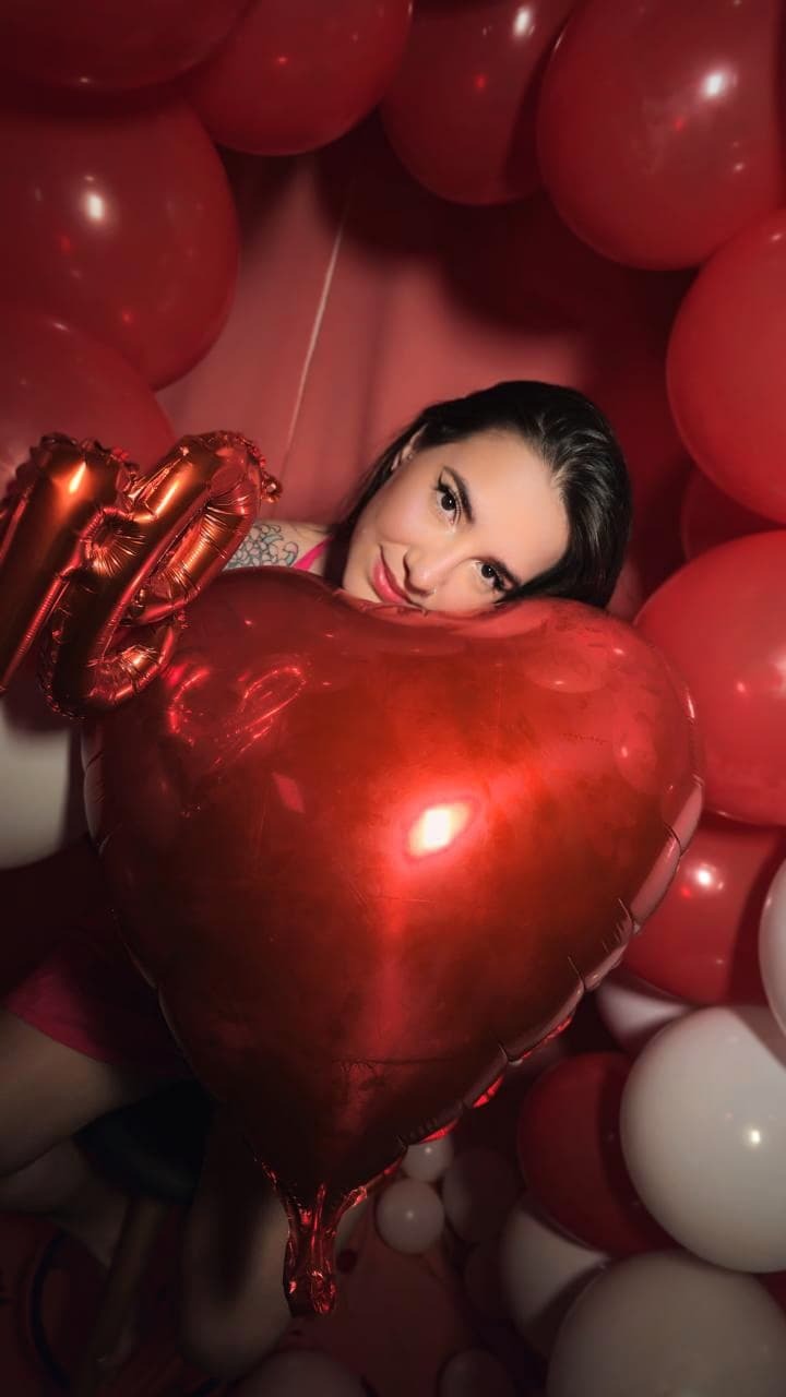 Live sex webcam photo for devablue #8031561