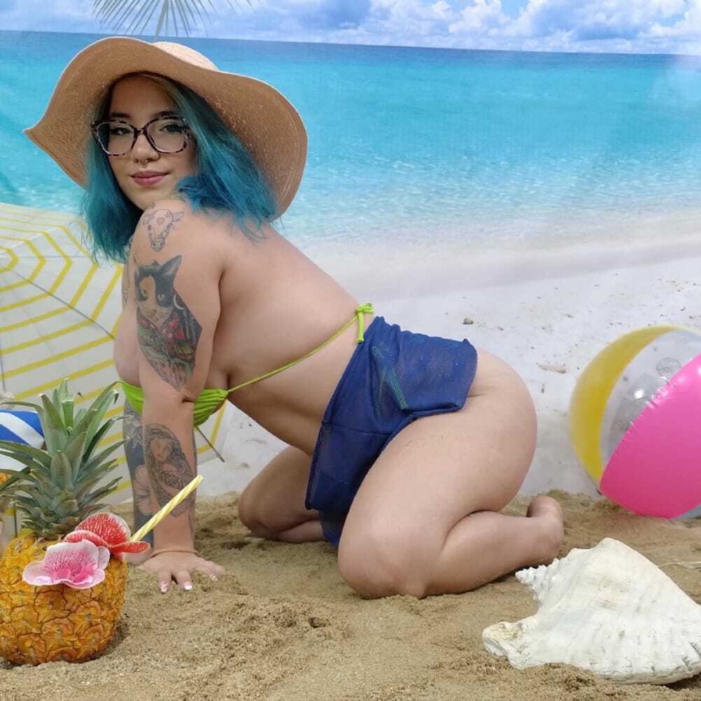 Live sex webcam photo for devablue #7351925