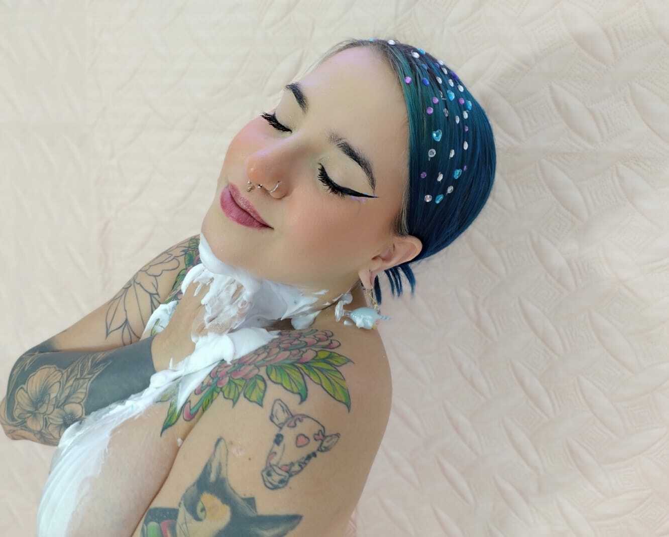 Live sex webcam photo for devablue #7351772