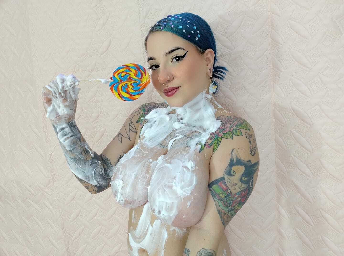 Live sex webcam photo for devablue #7351775