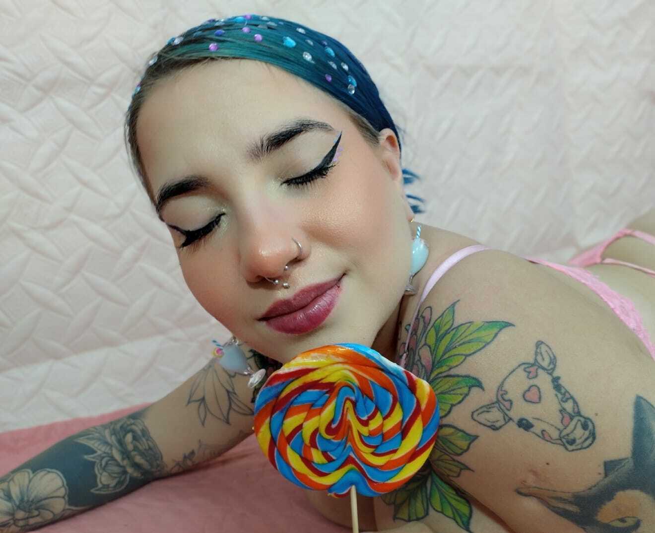 Live sex webcam photo for devablue #7351778