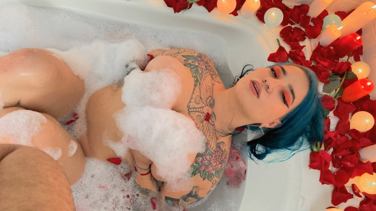 Live sex webcam photo for devablue #7351689