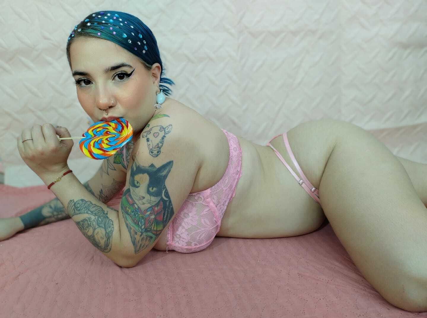 Live sex webcam photo for devablue #7351773