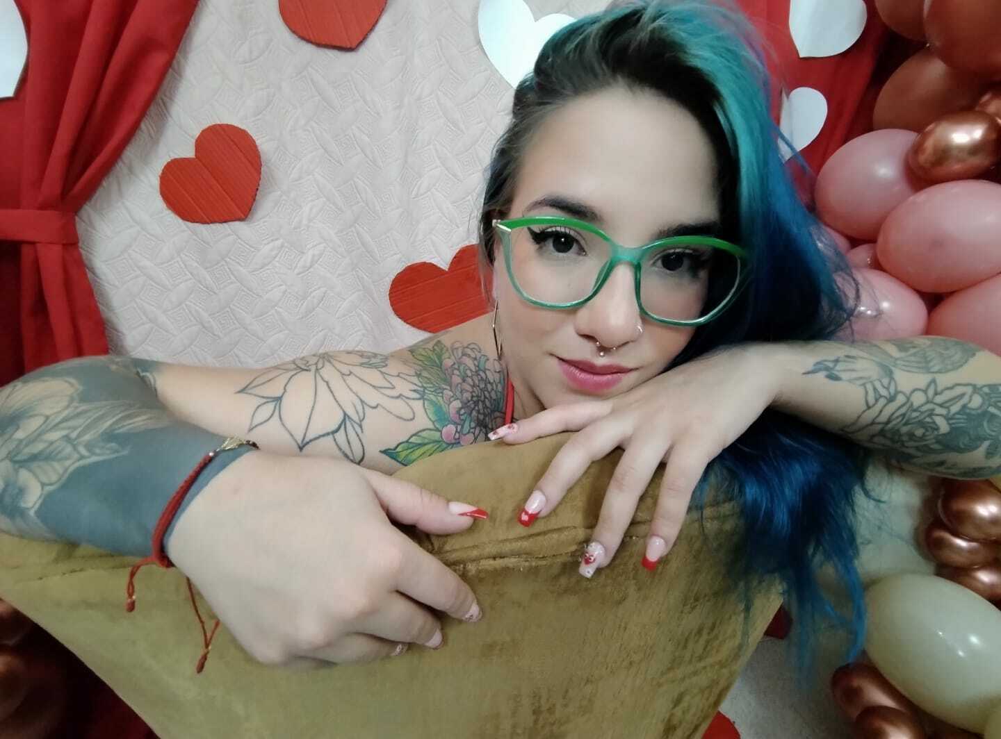 Live sex webcam photo for devablue #7351861