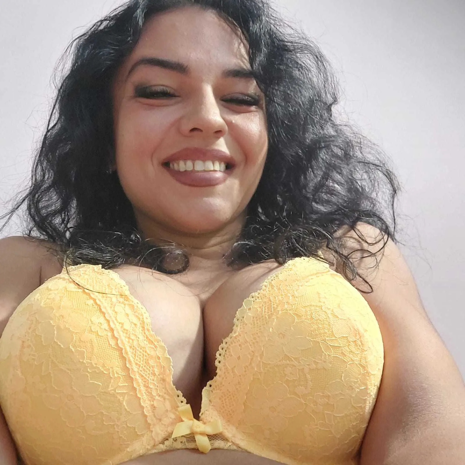 Live sex webcam photo for PearlsSquirt #7429923