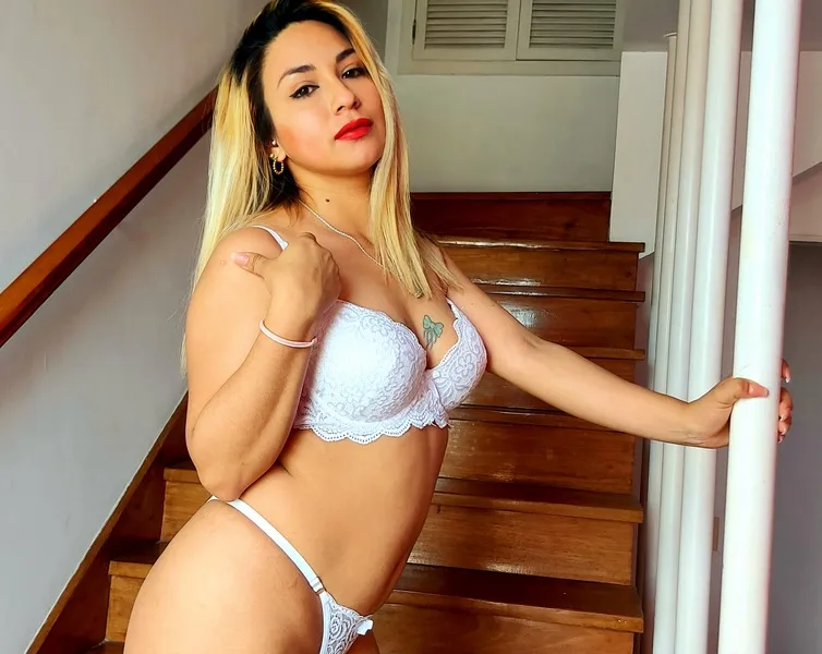 Live sex webcam photo for BrianaAnderson #2939841