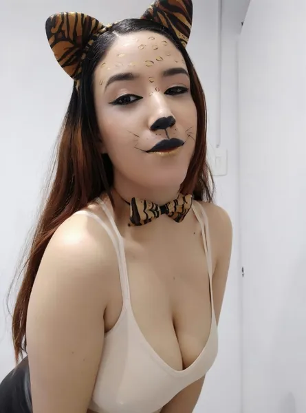 Live sex webcam photo for CiaraKarev #2764961