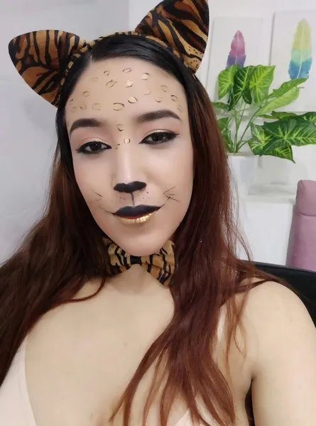 Live sex webcam photo for CiaraKarev #2764960