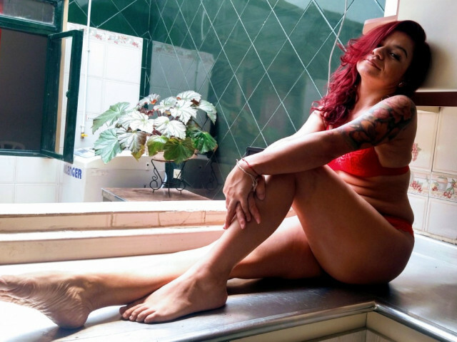 Live sex webcam photo for Violeetaaa #2736317