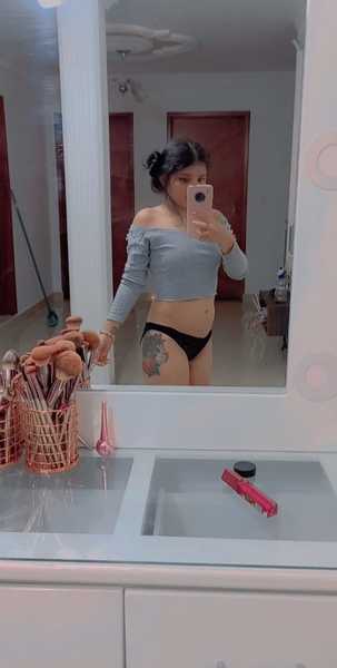 Live sex webcam photo for petitemasmela #2785346