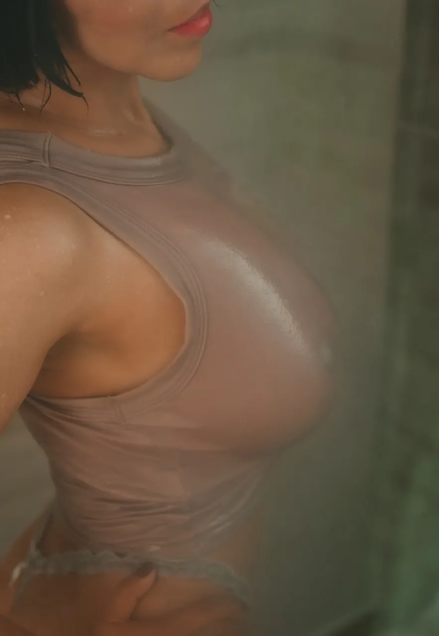 Live sex webcam photo for Megatitssss #7833230