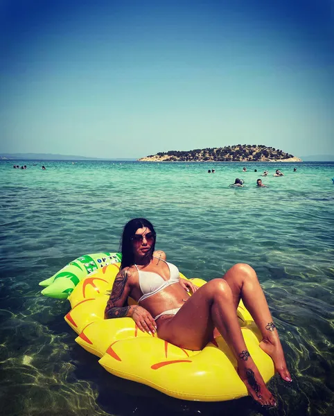 Live sex webcam photo for AnnabelleSquirts #2665091