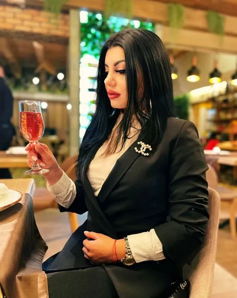 Live sex webcam photo for AnnabelleSquirts #2702220