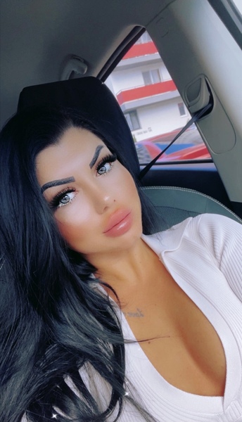 Live sex webcam photo for AnnabelleSquirts #2665080