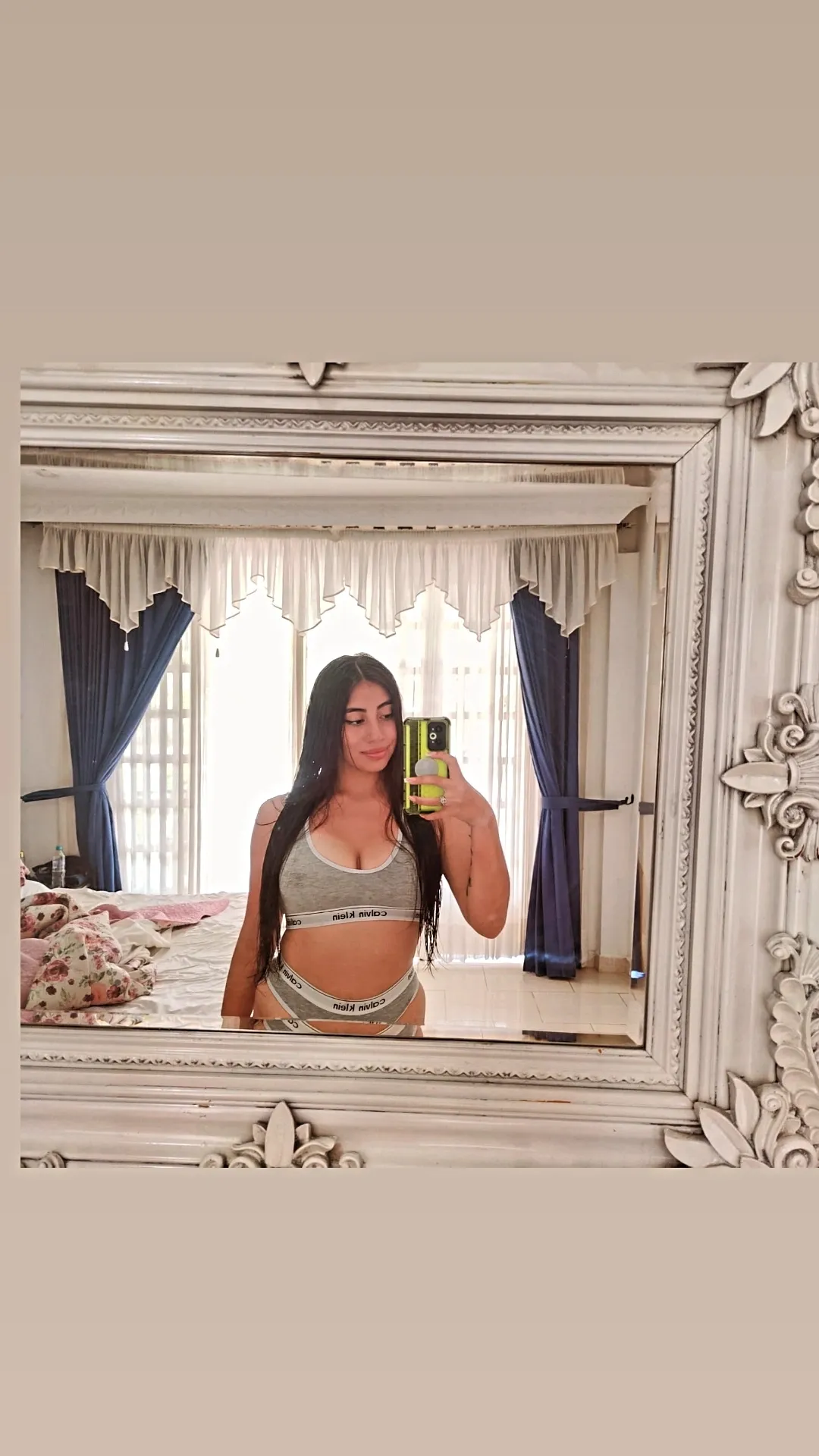 Live sex webcam photo for Mia_Thomsom #7944035