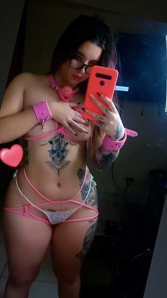 Live sex webcam photo for CourtneySweet20 #3260466