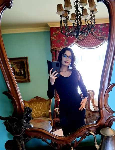 Live sex webcam photo for MissEryin #4095355