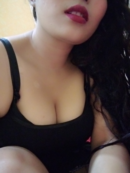 Live sex webcam photo for LovelySUPRIYA #2803379