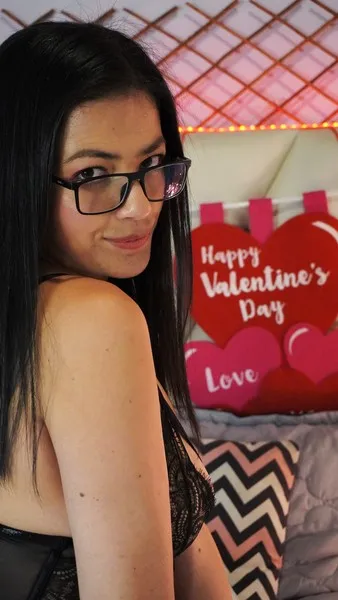 Live sex webcam photo for ZoeeDerek #3126538