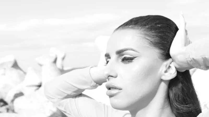 Live sex webcam photo for AwwLoolla #2630990