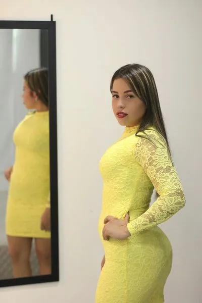 Live sex webcam photo for MartinaYounng #2875051