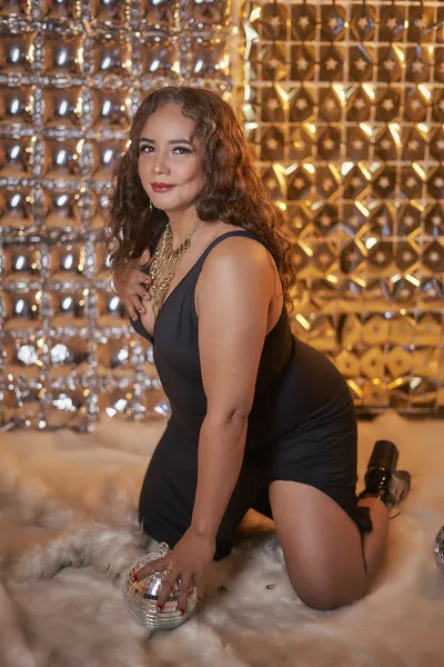 Live sex webcam photo for MichellFlores #4101155