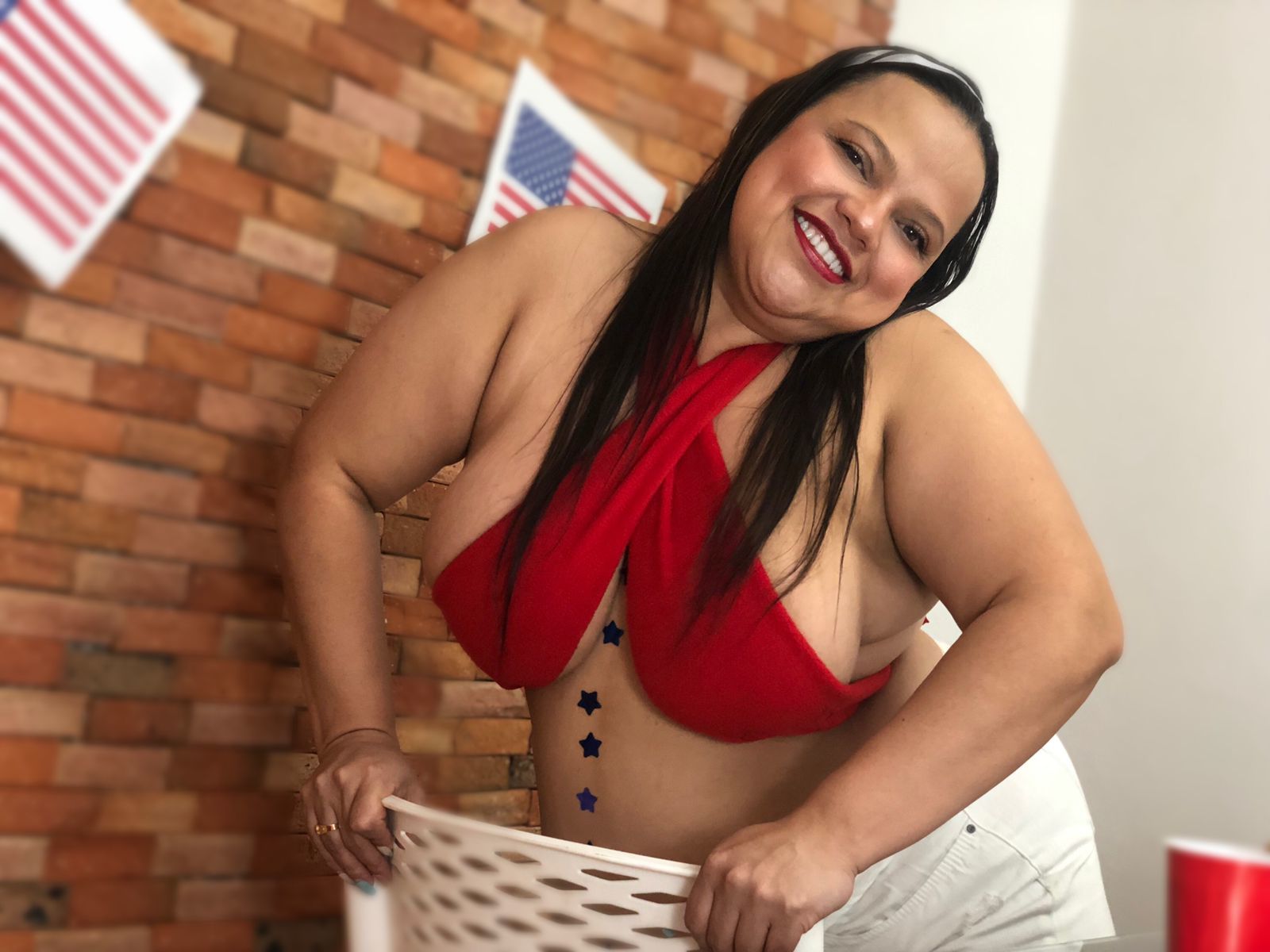 Live sex webcam photo for msemma18 #7138384