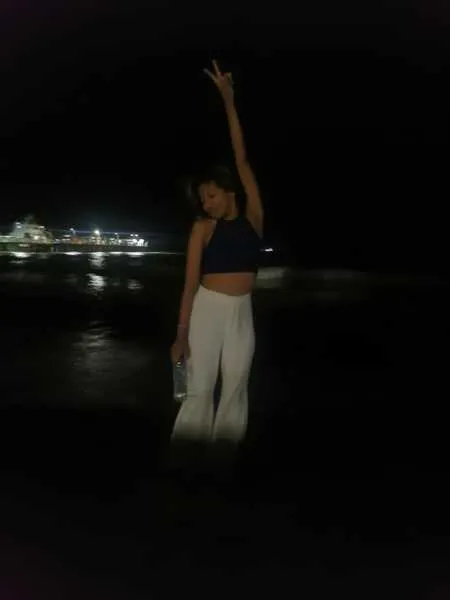 Live sex webcam photo for VivianDerricks #5270315