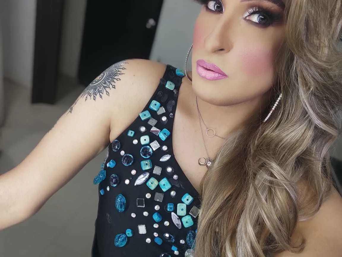 Live sex webcam photo for cristyvanessa #7399204