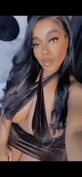 Live sex webcam photo for RhiannaRidge #3880848