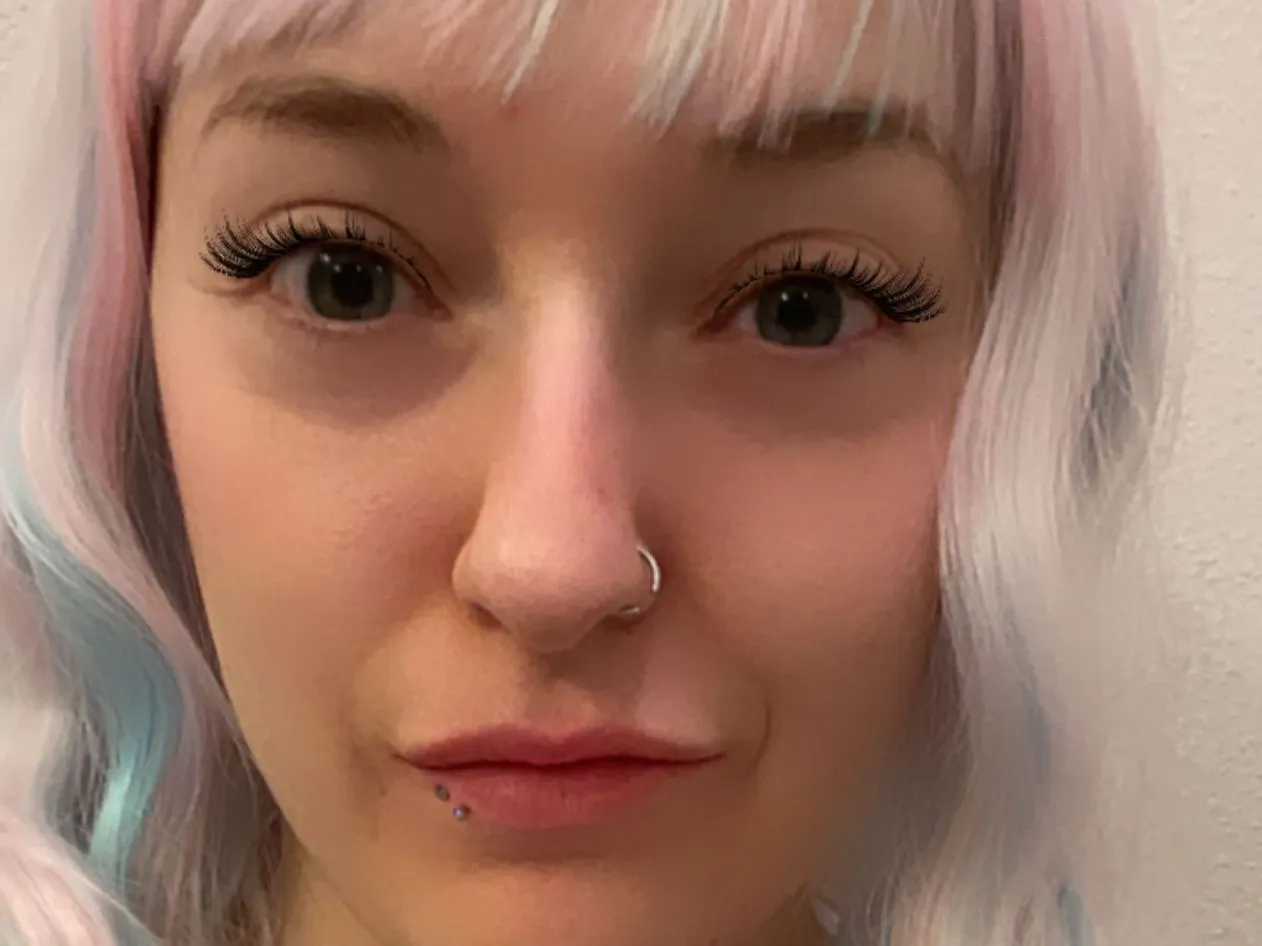 Live sex webcam photo for BillieHart #2679352