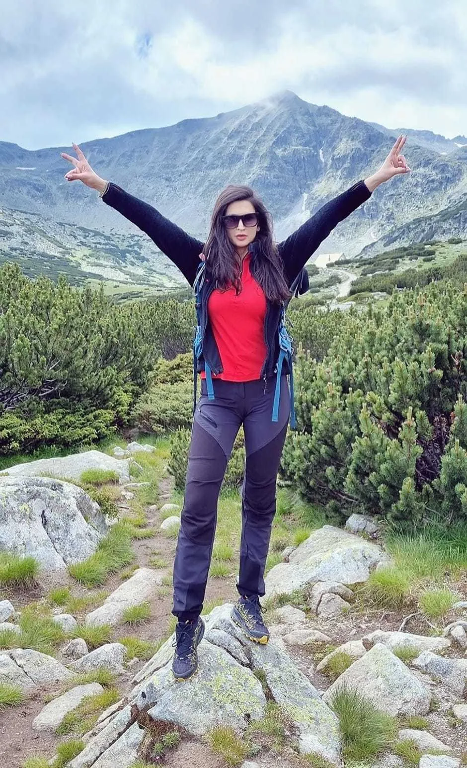 Live sex webcam photo for JaneDevine #7259892